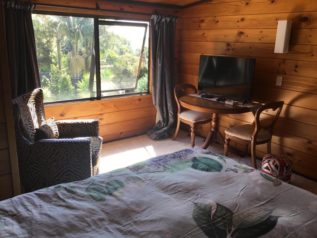 Norfolk Gardens Bed And Breakfast Te Kopuru Экстерьер фото
